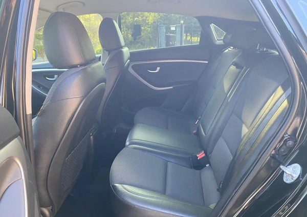 Hyundai I30 cena 33900 przebieg: 225000, rok produkcji 2012 z Pruszcz Gdański małe 254